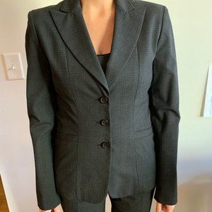 Elie Tahari 2 piece suite size 0